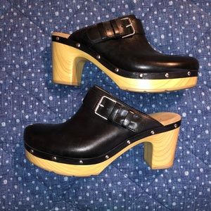 Clarks Artisian Ledella York Clog black leather